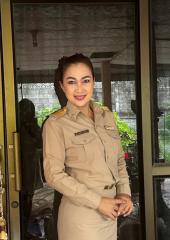 นางสุมิตรา ดอกหอม